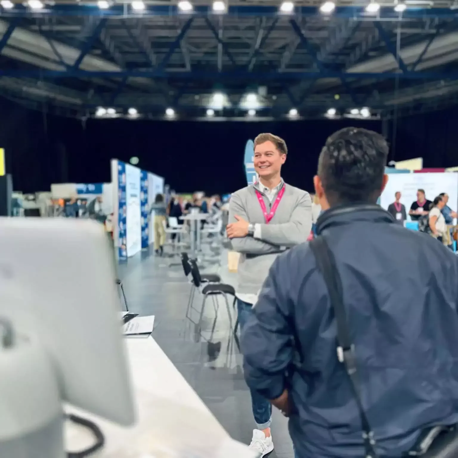 digital mit Kopf Bild